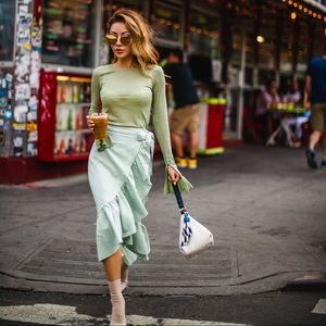 💥2 / $40💥| Wrap around mint green skirt